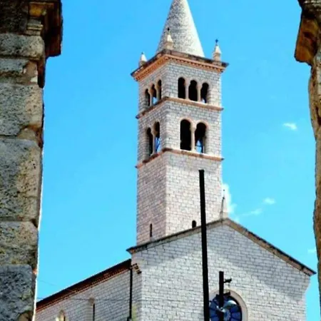 Santina Apartman Pula